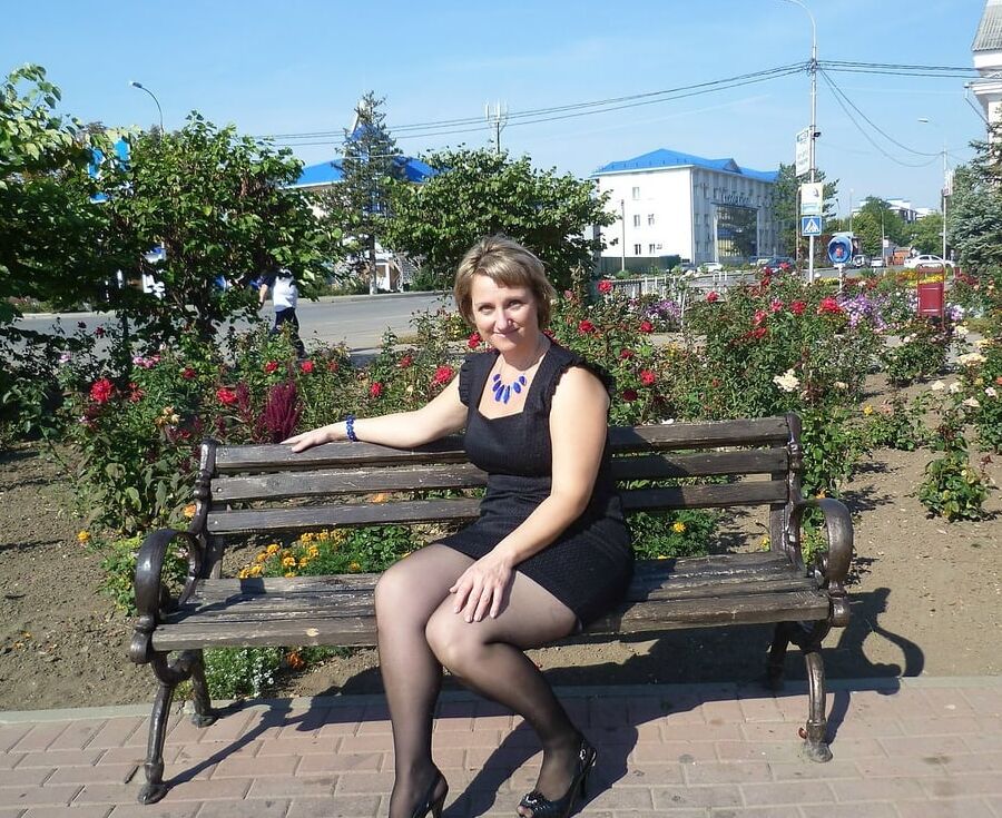 mature pantyhose