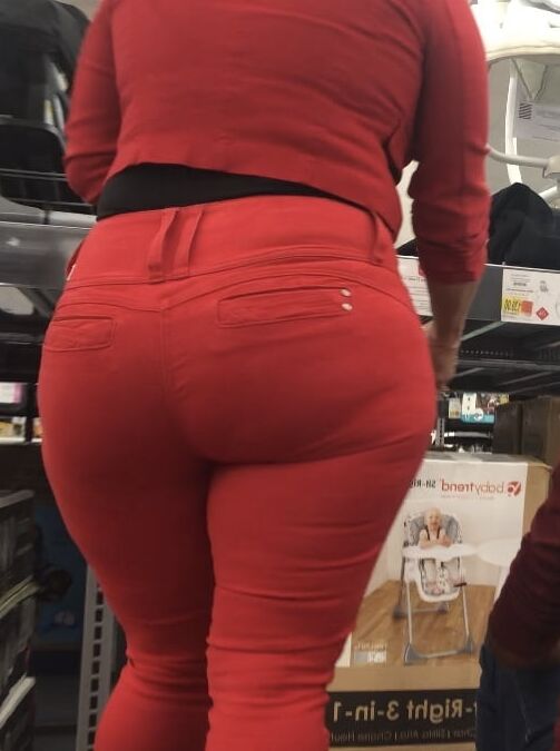Mature Latina Still Got It