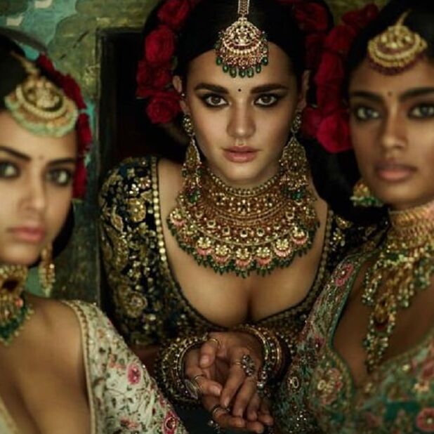 hot chesty modle indian