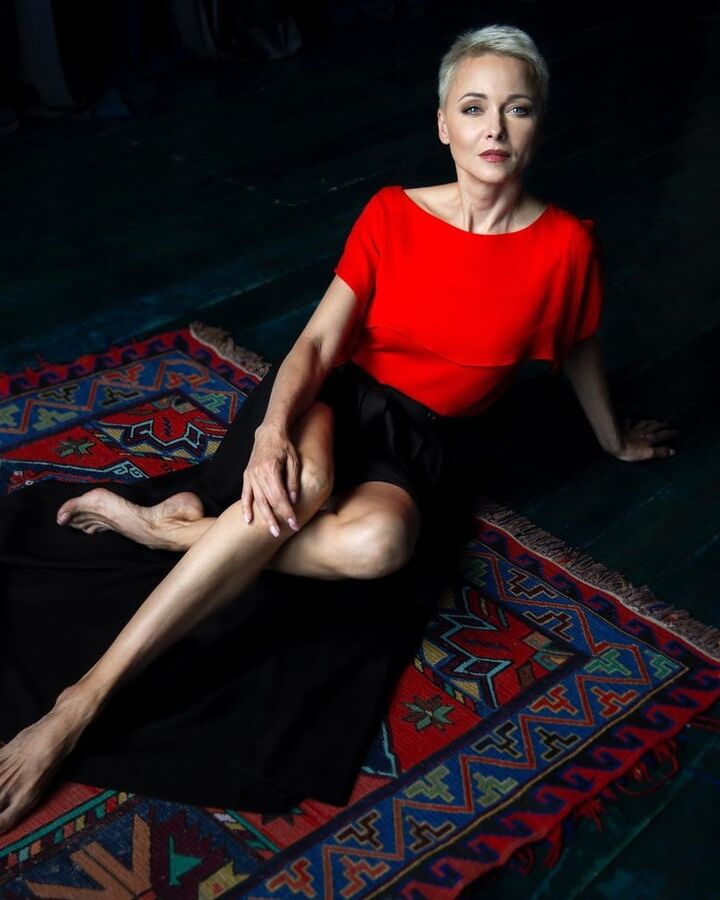 セクシーなロシアのダリア・ポベレンノワ