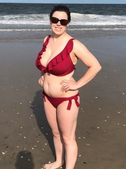 Mature Women in Bikinis