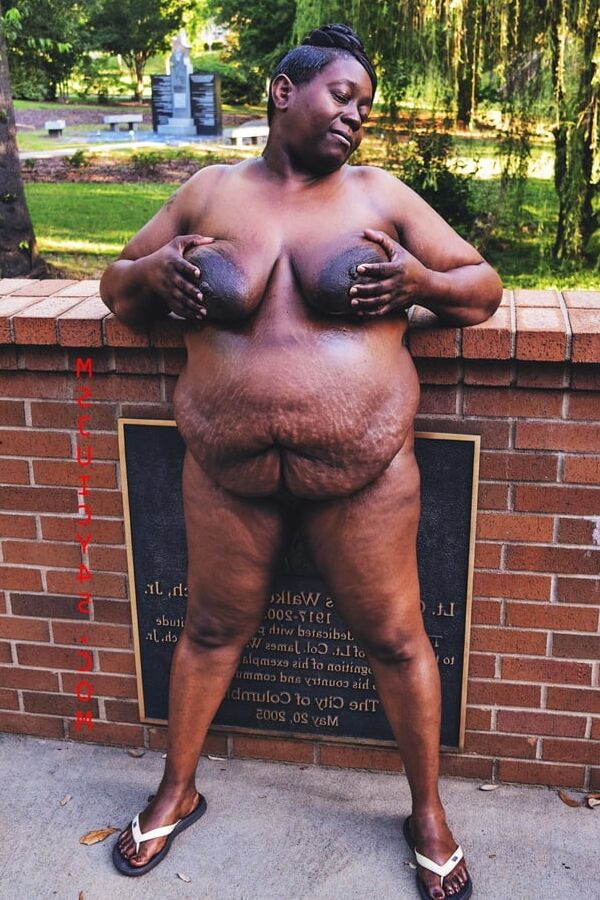 Hoodyman SSBBW . Mega fat pigs exposed .
