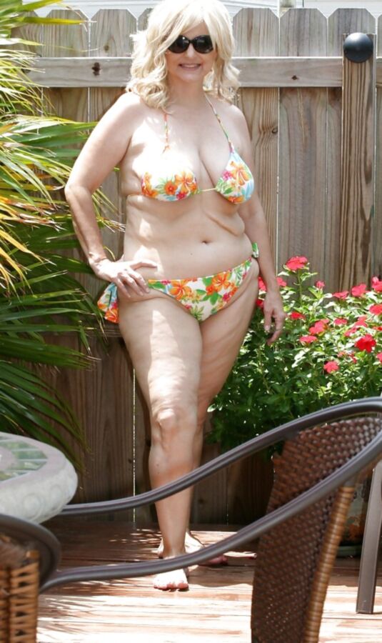 Older women fuck fun .