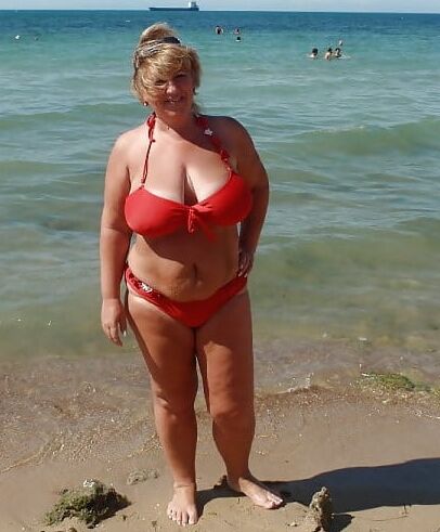 Mature ladys with big chubby tits