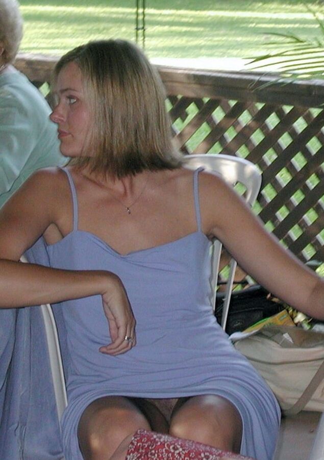 Upskirts pussy lips
