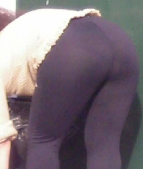 BBW Ass at work,,,