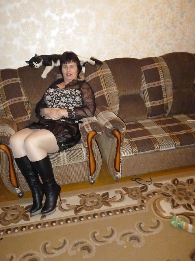 mature pantyhose