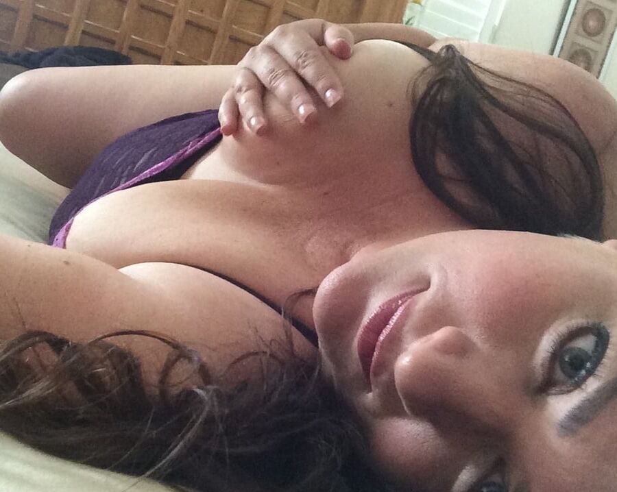 Brunette MILF