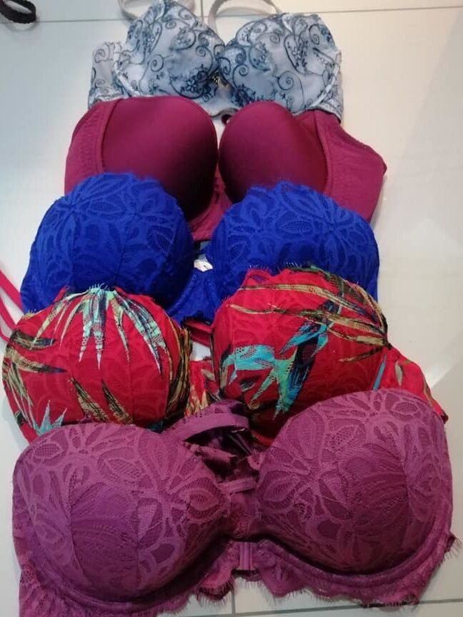 Chinese Friend&;s Bras Collection