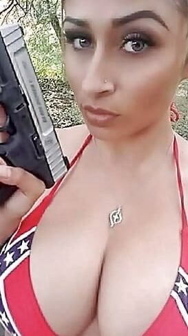 Sexy Southern ladies