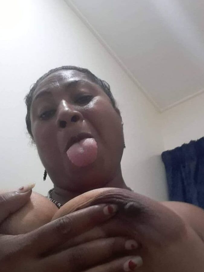 Sweet milf I&;d her please..