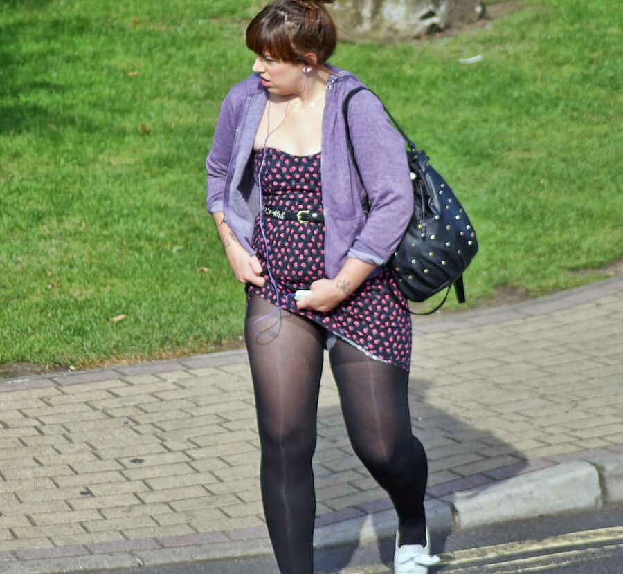 Street Pantyhose - Heavy Legged Brit Sluts