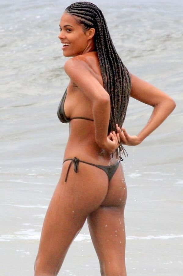Tina Kunakey