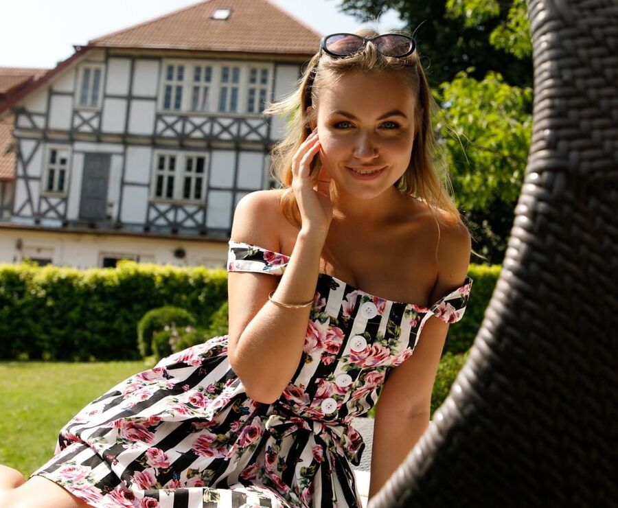 Gorgeous Babe Valeri - Pt.