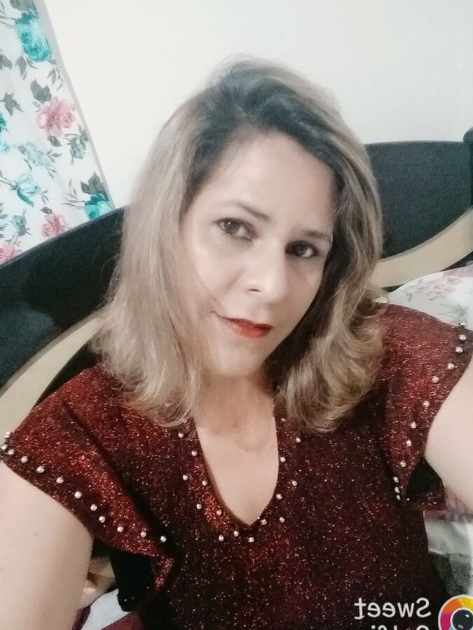 MILF Lea