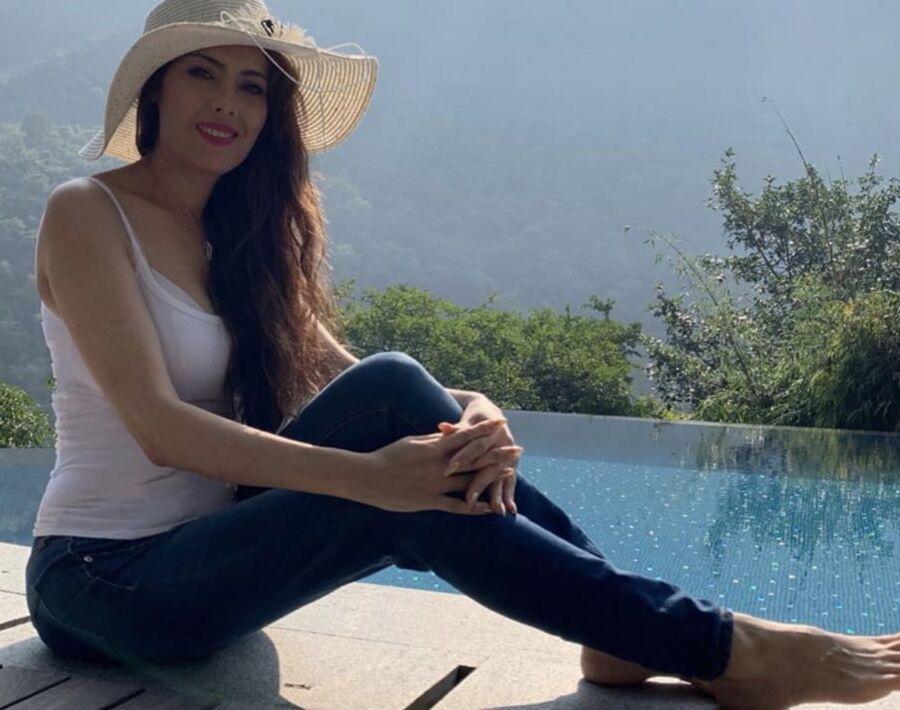 Where would you cum on this sexy milf