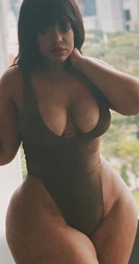 Sexy thick mega booty pear bbw Meron