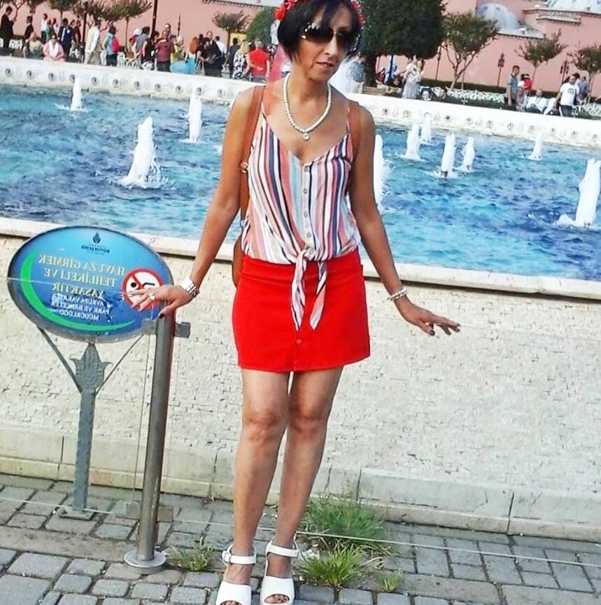 Turkish Milf Legs Skirt Nylon Turk olgun evli dul dress