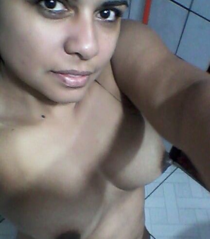 Carlinha puta gostosa