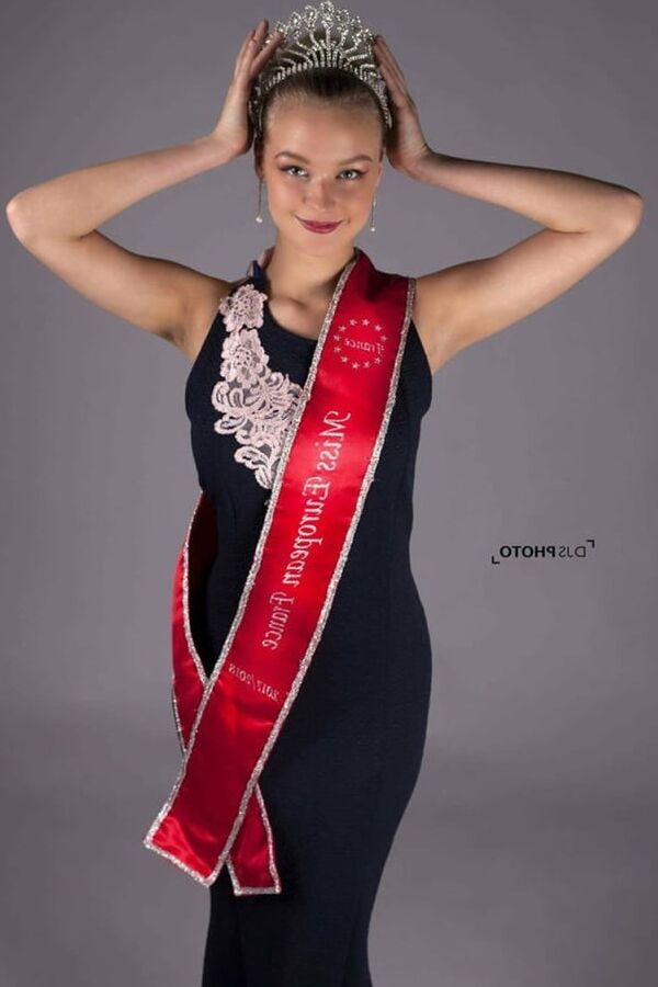 Chloe Jovenin