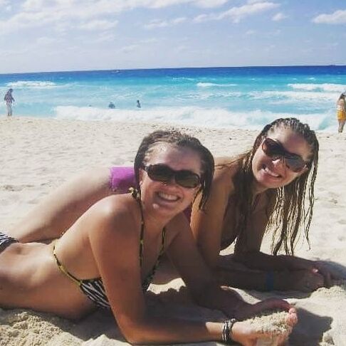 HOTTT Mother &amp; Daughter for cumtribute please :)