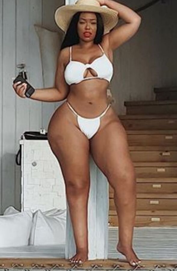 Sexy thick mega booty pear bbw Meron