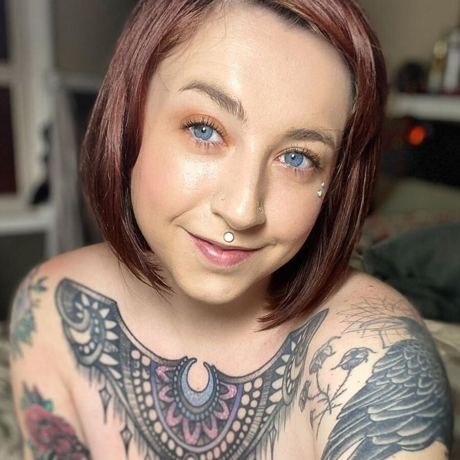 Sexy Tattooed BBW Ex-girlfriend