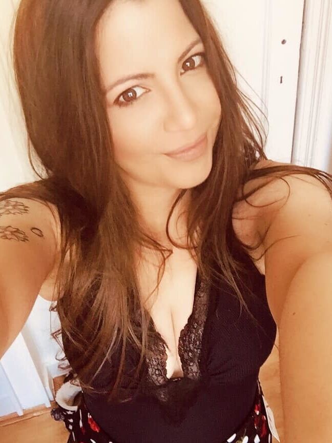 beauty brunette