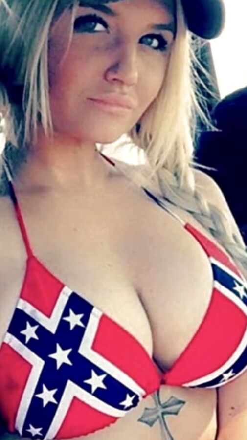Sexy Southern ladies