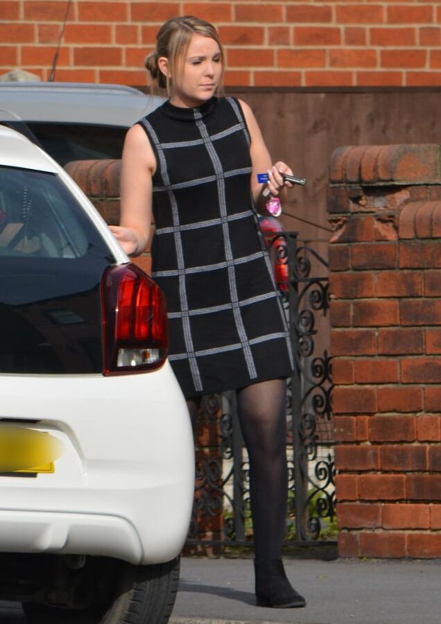 Street Pantyhose - Heavy Legged Brit Sluts
