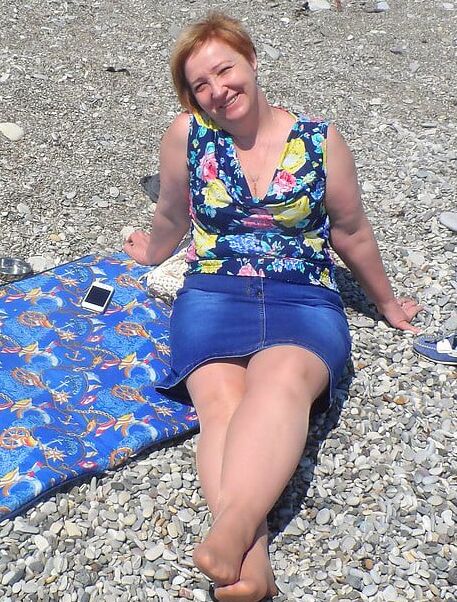 mature pantyhose