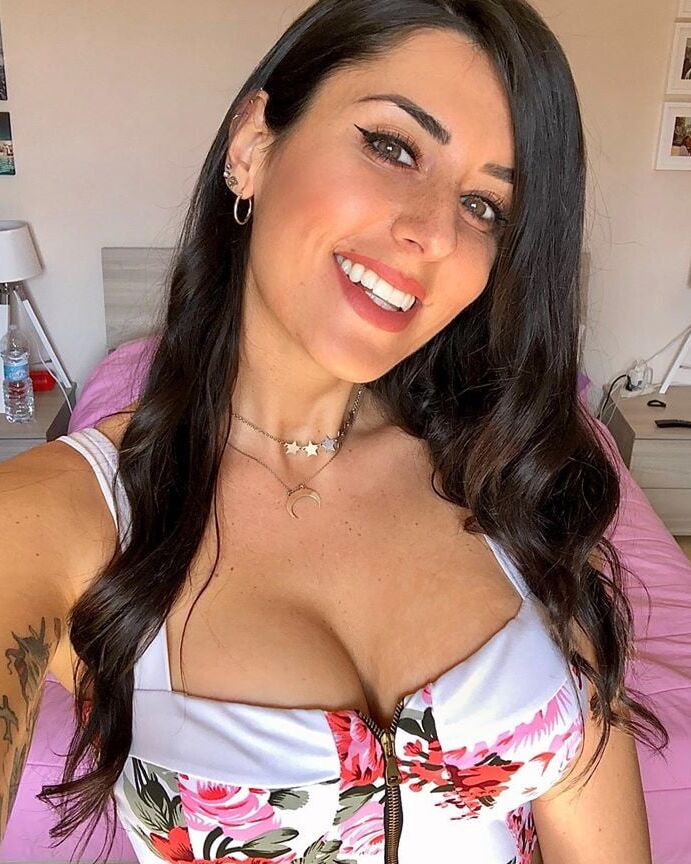 VALENTINA VIGNALI