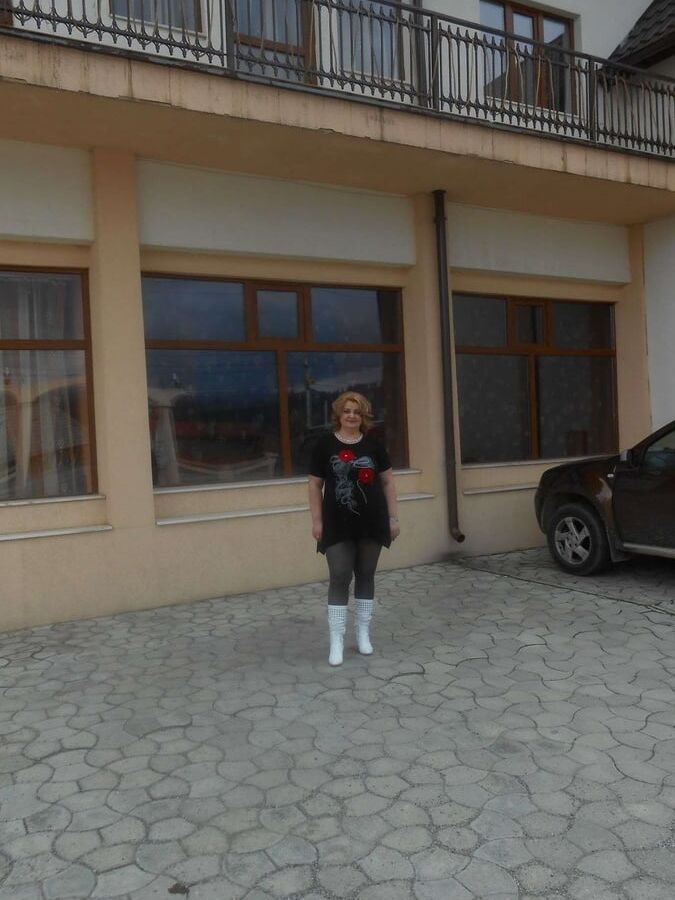 mature pantyhose
