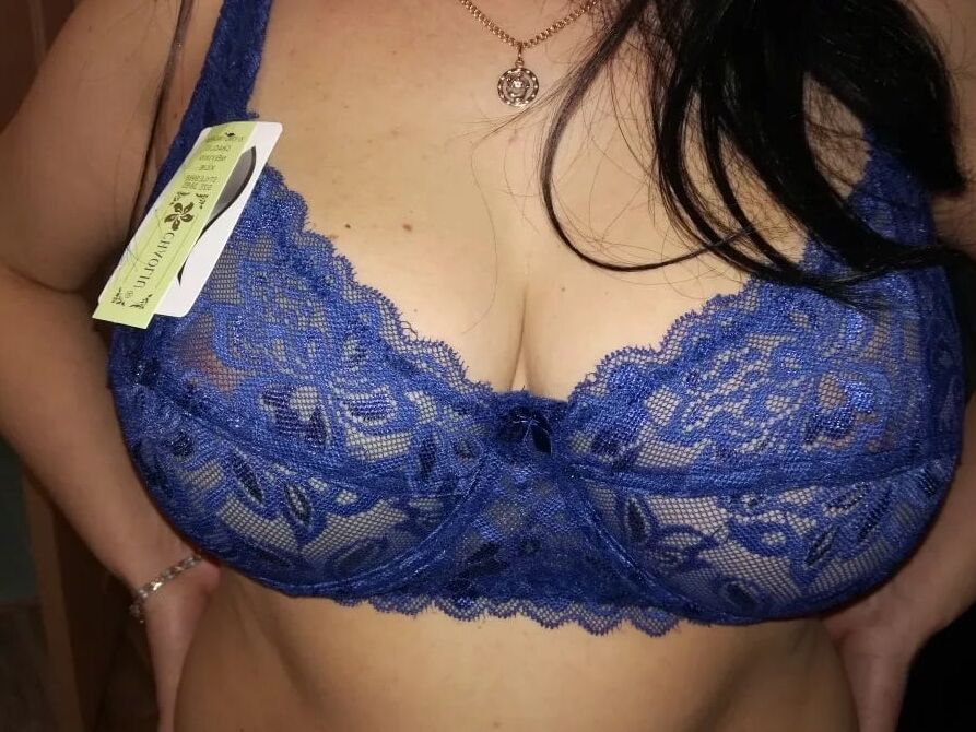 Girls with AliExpress