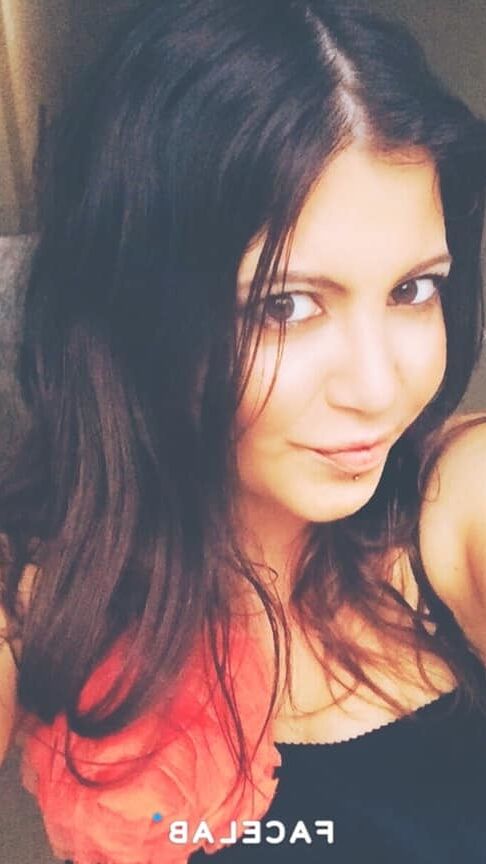 beauty brunette