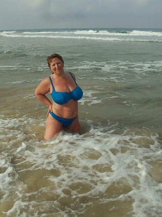 Mature ladys with big chubby tits