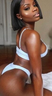 BELLE BLACK