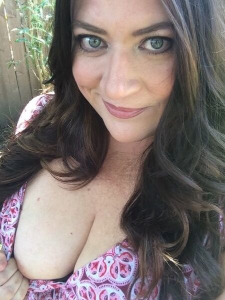 Brunette MILF
