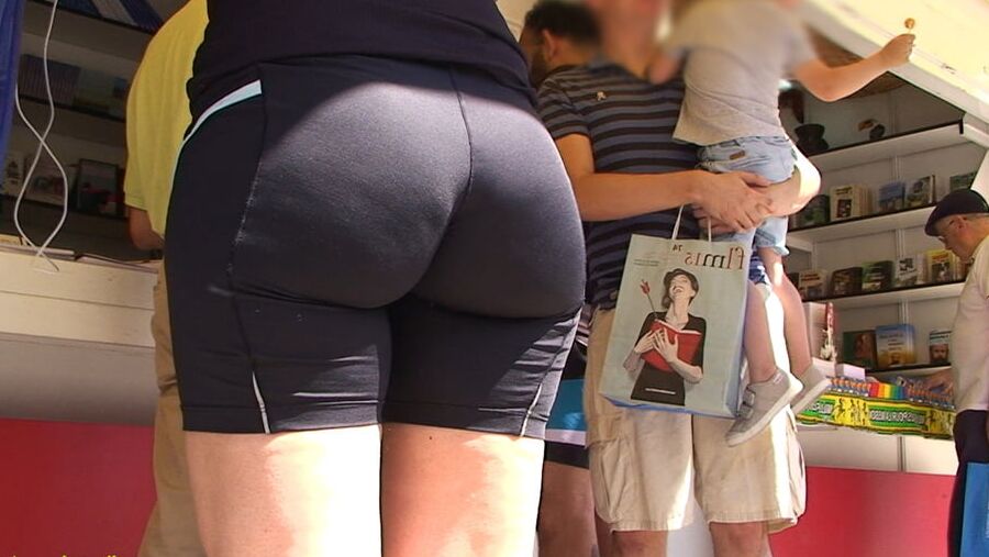 candid asses GLUTEUS DIVINUS