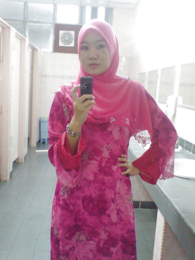 radziah Tudung Pink