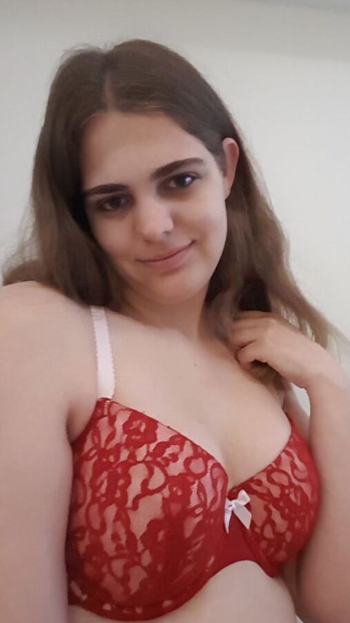 Please fill up my tight pussy