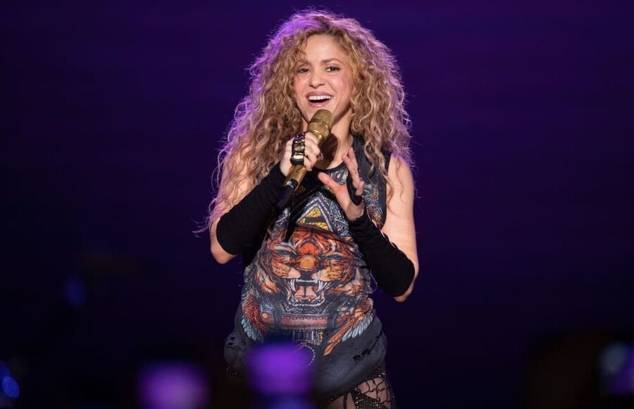 shakira live