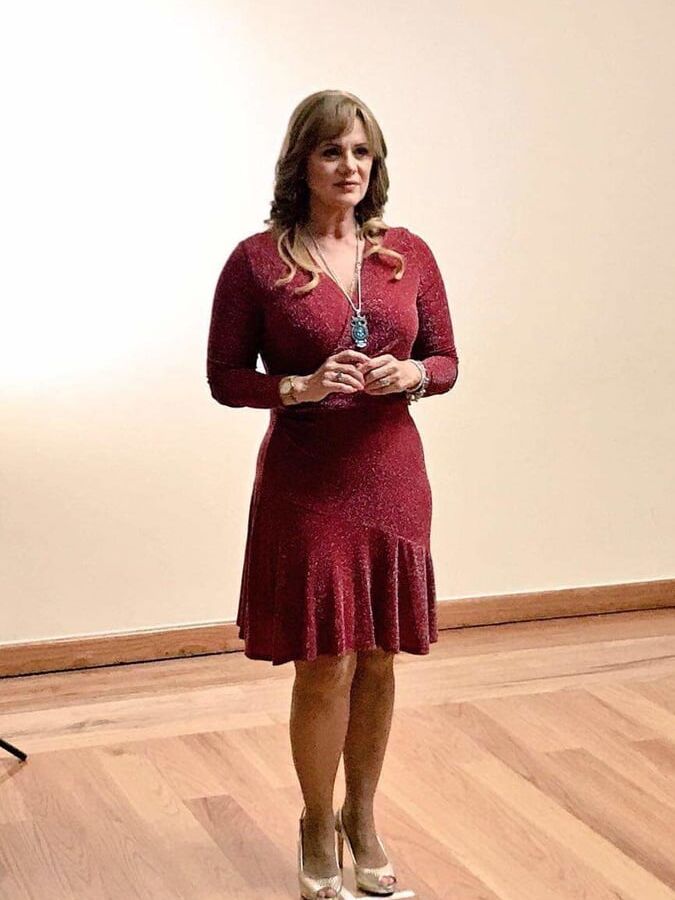 Famosas Erika Buenfil Tetona madura actriz - Mexican actres