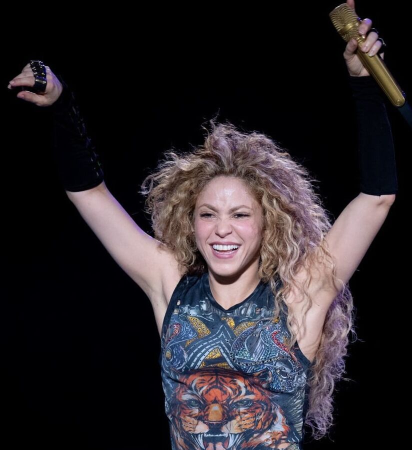 shakira live