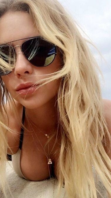 Ashley benson