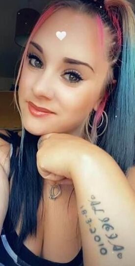 Kik and other social media chicks