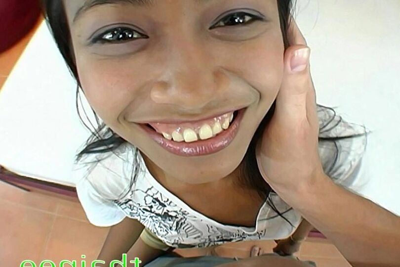Thai sideline girl