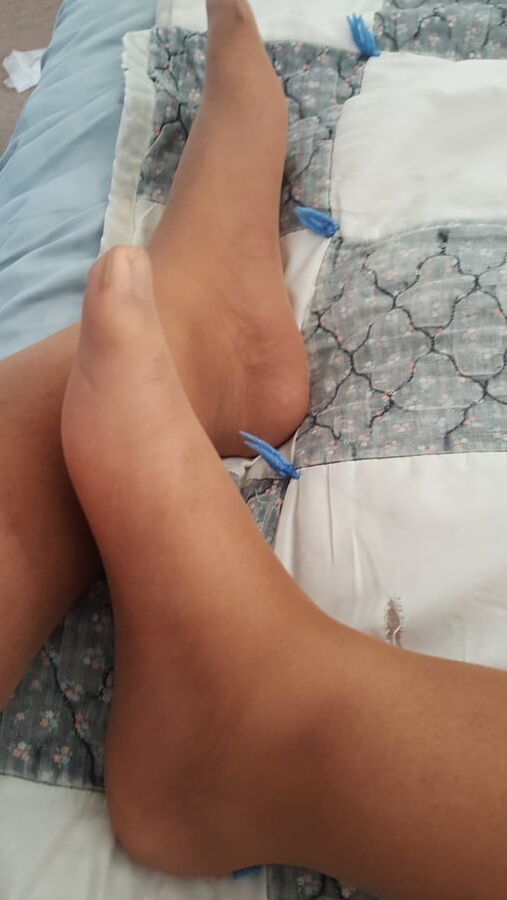 Pantyhose feet