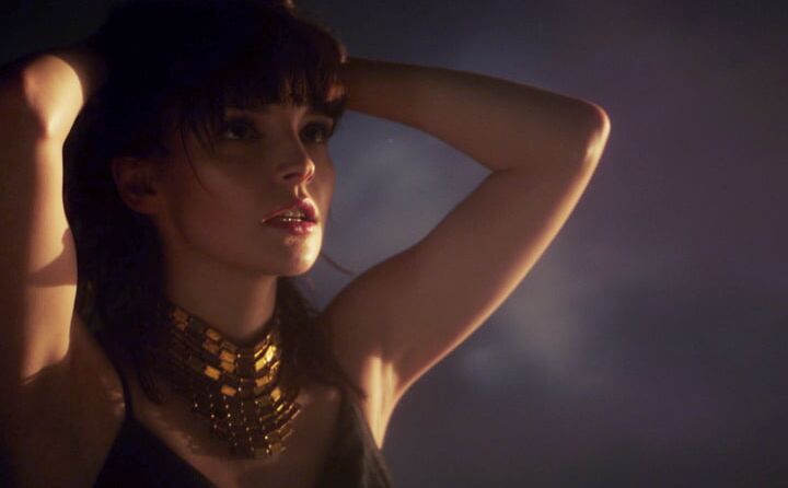 Lauren Mayberry