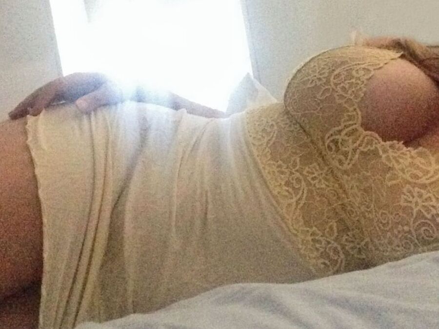Little cucky wants to expose his wife. Kik in desc
